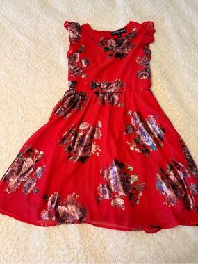 Three Hearts Red Floral Party Dress size 10